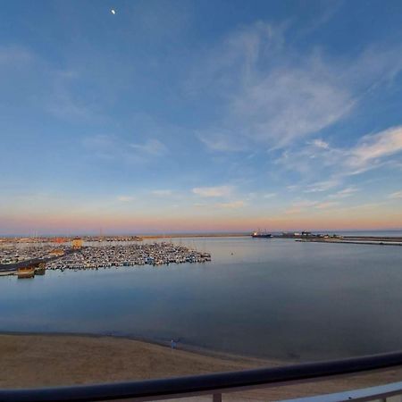Marina Breeze Apartment ตอร์เรเวียคา ภายนอก รูปภาพ