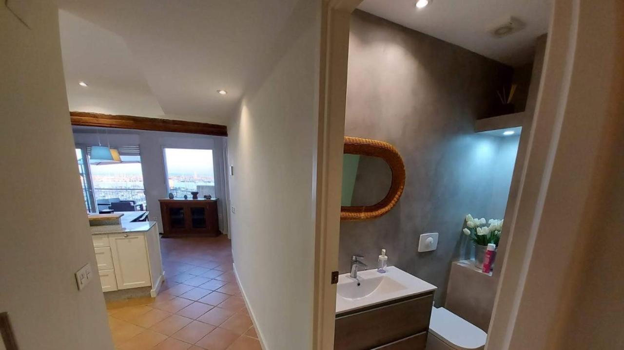 Marina Breeze Apartment ตอร์เรเวียคา ภายนอก รูปภาพ