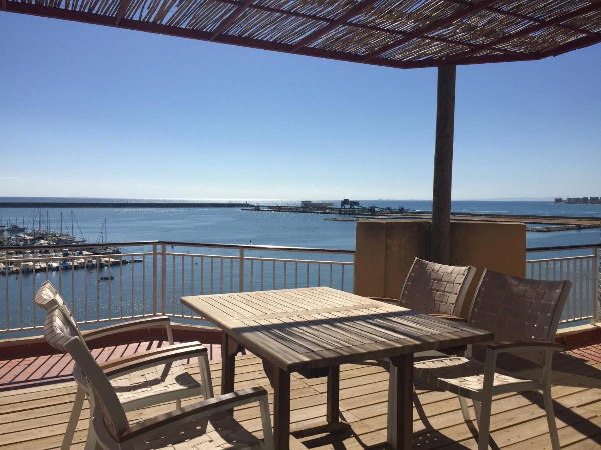 Marina Breeze Apartment ตอร์เรเวียคา ภายนอก รูปภาพ